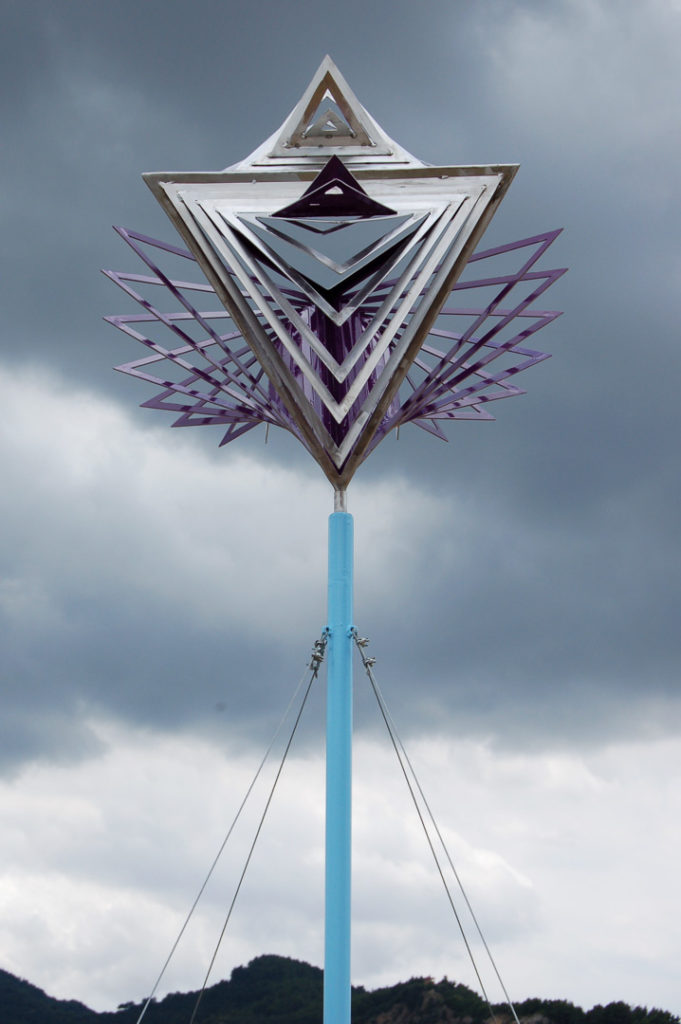 stainless, steel, tetrahedron, violet, cloud, optical, expansion, abstract, geometric, sculpture, Aspinall